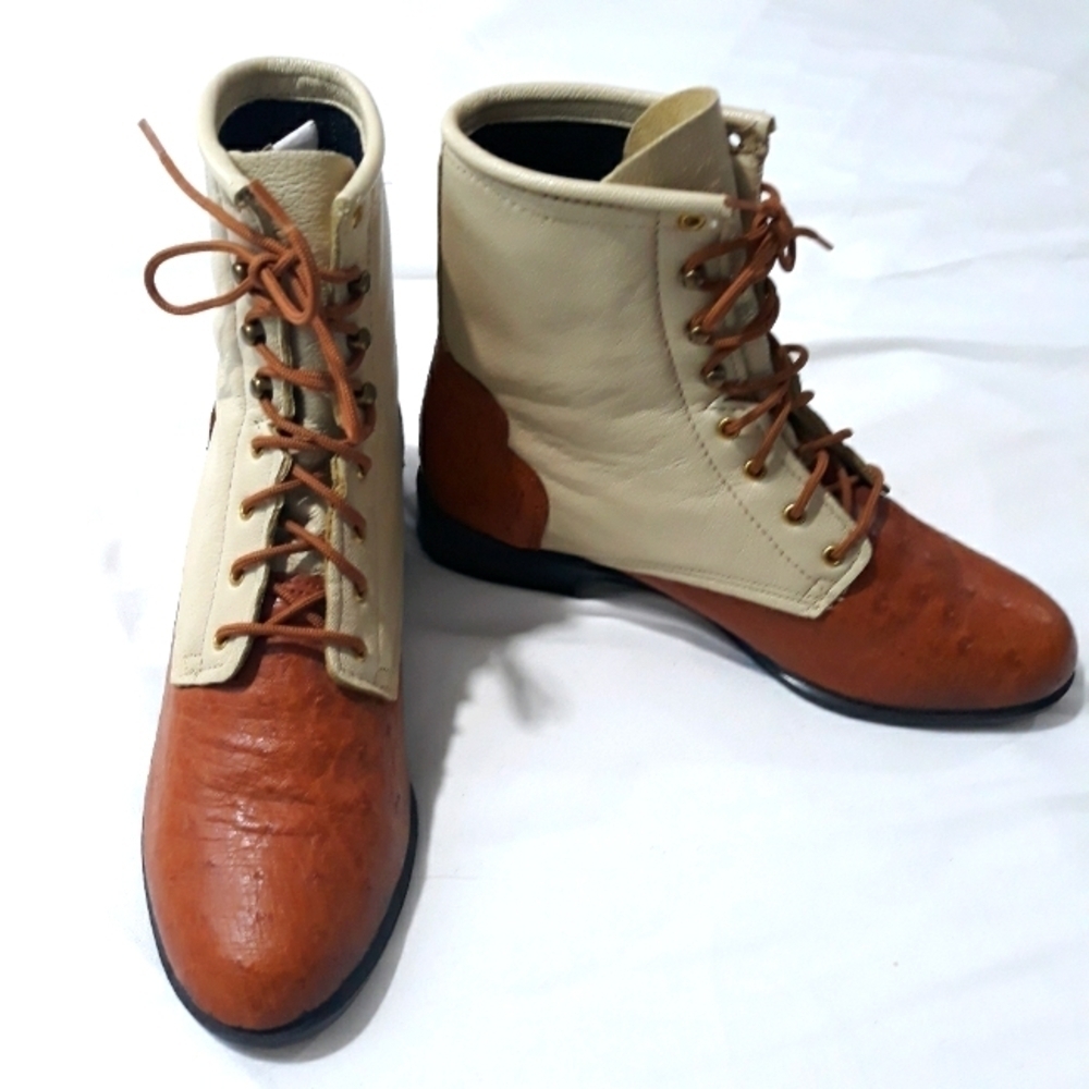 Vintage J. Chisholm USA 7M Booties Brown & Cream New Genuine Leather Siz…